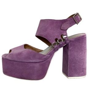 SOLD—Jeffrey Campbell Umeko vintage 70s style chunky suede platform sandals 8